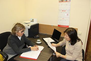 ДЕПУТАТЫ  ВЕДУТ  ПРИЕМ ГРАЖДАН