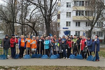 В районе Текстильщики прошел первый субботник