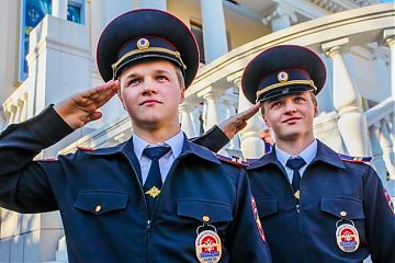 Сотрудники полиции Юго-Восточного округа задержали подозреваемых в мошенничестве