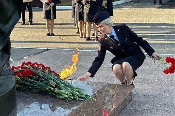 Полицейские УВД по ЮВАО совместно с Общественным советом приняли участие в мероприятии, приуроченном ко Дню памяти и скорби