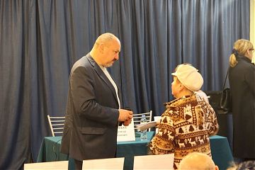 18 октября 2017 года в помещении библиотеки № 113 (ул. Саратовская, д. 1, корп. 2) состоялась встреча главы управы района Текстильщики города Москвы Матыцина А.Н с жителями района.
