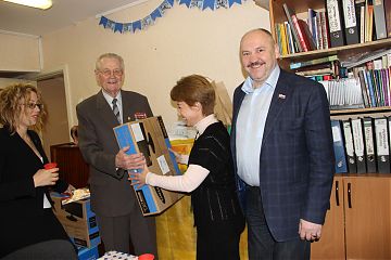 Поздравление ветеранов