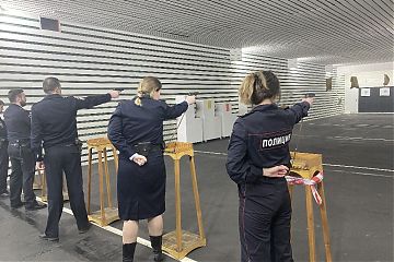 Среди сотрудников полиции юго-восточного округа Москвы прошли соревнования по пулевой стрельбе