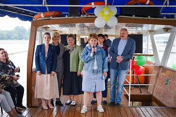 ПРОГУЛКА ПО МОСКВА РЕКЕ