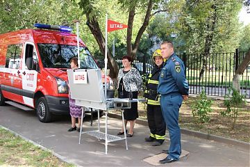 Учебно-тренировочная эвакуация учащихся и персонала в ГБОУ СКОШ   VIII вида № 482