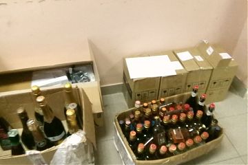 Сотрудники полиции Юго-Восточного округа столицы выявили факты незаконного оборота контрафактного алкоголя
