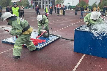 Соревнования по боевому развертыванию поливомоечных машин по тушению природных пожаров