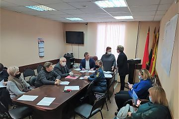 Сотрудники госпожнадзора ЮВАО принимают активное участие в работе комиссии по делам несовершеннолетних