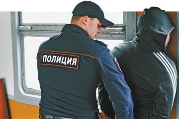 Сотрудники полиции Юго-Восточного округа задержали подозреваемого в хулиганстве