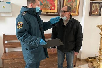 В преддверии Новогодних и Рождественских праздников сотрудники госпожнадзора  МЧС по ЮВАО, с целью недопущения чрезвычайных ситуаций, проводят профилактические мероприятия по контролю за соблюдением требований пожарной безопасности в религиозных учреждени