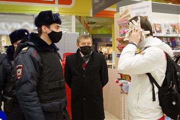 Член Общественного совета при УВД по ЮВАО принял участие в рейдовом мероприятии сотрудников полиции