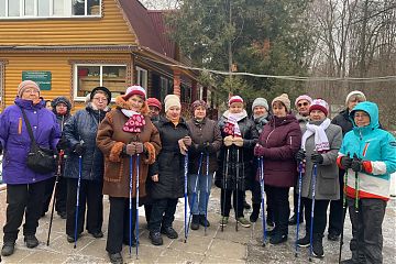 «Московское долголетие» шагает по парку!