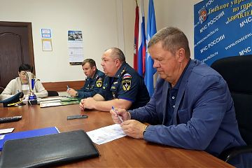 Совещание с представителями добровольных пожарных команд и дружин округа