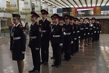 ОНИ  БЫЛИ  ПЕРВЫМИ