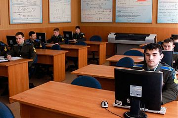 ОБУЧУНИЕ В ВЫСШИХ ВОЕННЫХ ЗАВЕДЕНИЯХ МИНИСТЕРСТВА ОБОРОНЫ